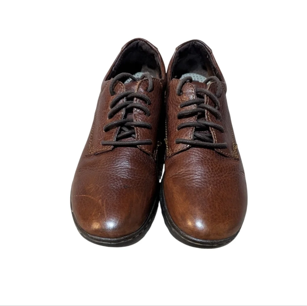 Born Oxford Brown Pebbled Leather size 8.5 Preppy Retro Classic Academia